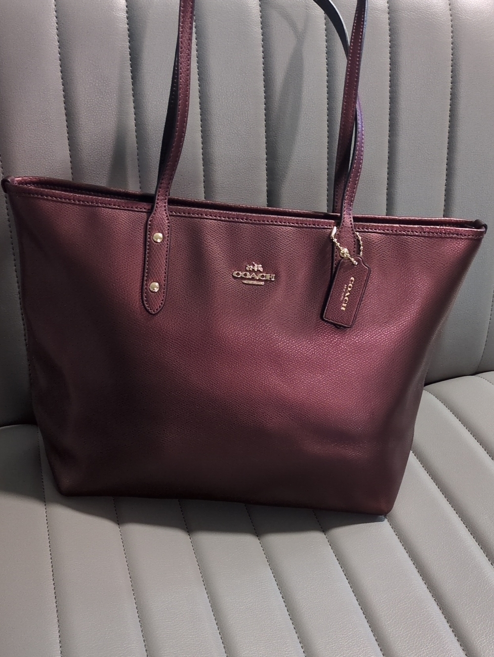 Coach City Zip Tote Bag in Dark Cherry​ - Picture 9 of 9